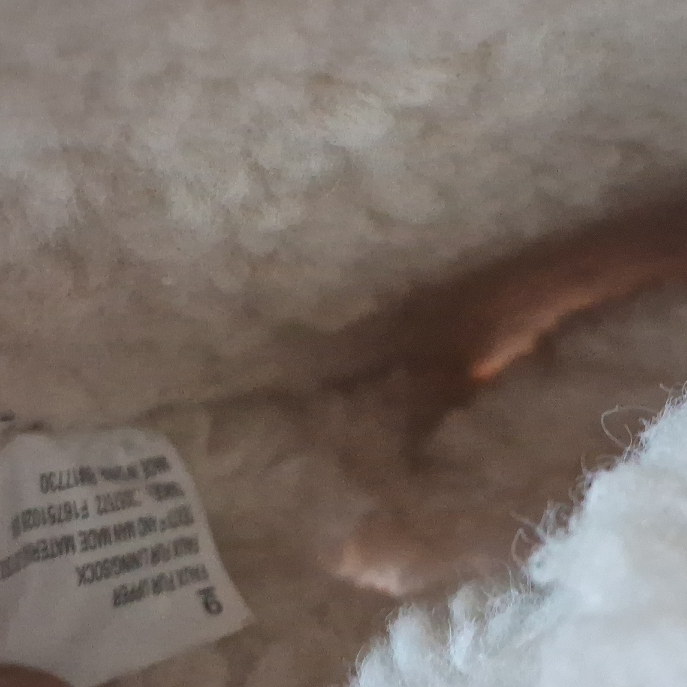 Auden Faux-Fur Slippers⭐️⭐️⭐️⭐️ - Picture 6 of 9